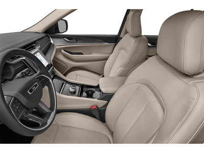 2024 Jeep Grand Cherokee Overland Luxury Group