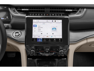 2024 Jeep Grand Cherokee Overland Luxury Group