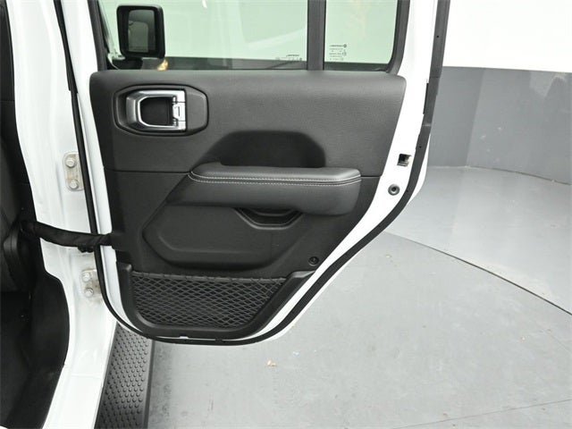 2023 JEEP WRANGLER - Image 28