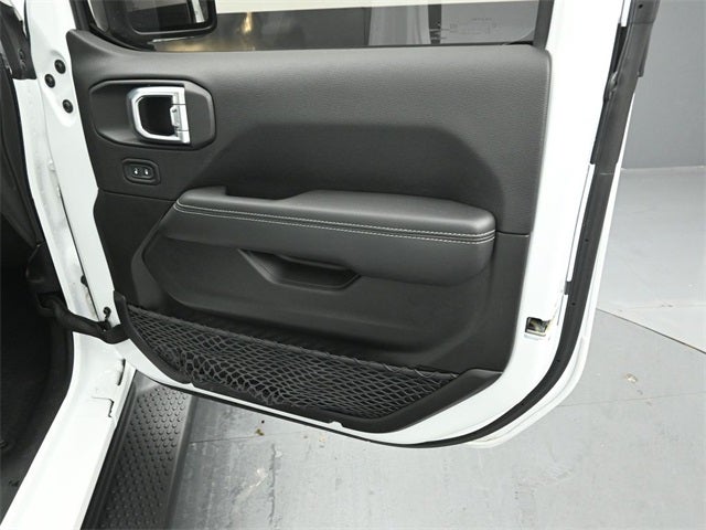 2023 JEEP WRANGLER - Image 33