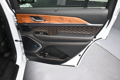 2023 Jeep Grand Cherokee L Summit