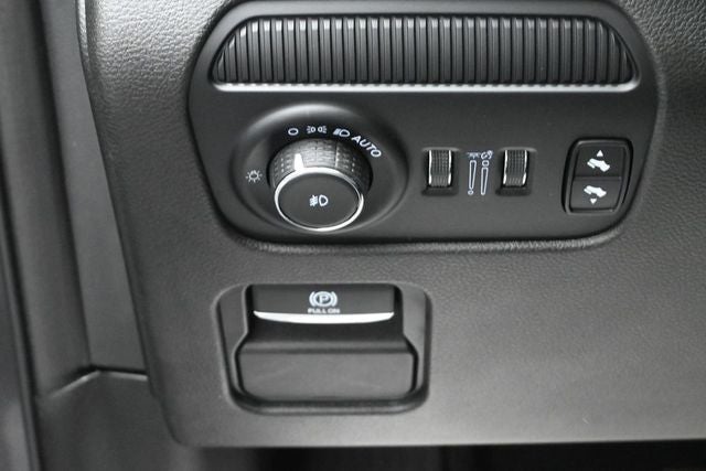 2023 Jeep Wagoneer Series II Carbide Edition