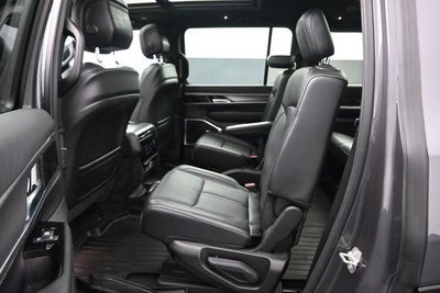 2023 Jeep Wagoneer Series II Carbide Edition