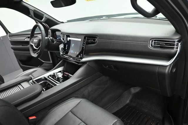2023 Jeep Wagoneer Series II Carbide Edition