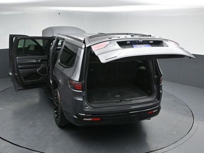 2023 Jeep Wagoneer Series II Carbide Edition