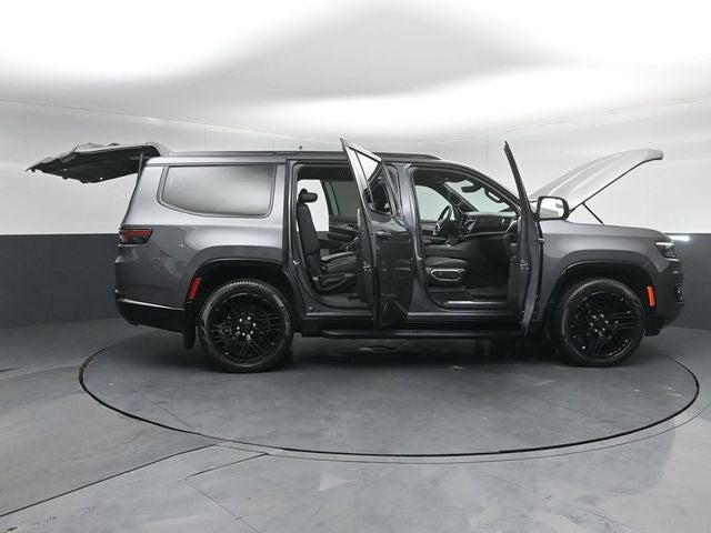 2023 Jeep Wagoneer Series II Carbide Edition