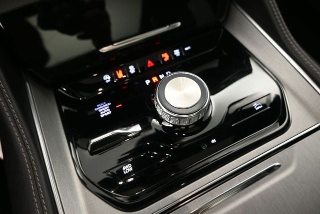 2023 Jeep Wagoneer Series II Carbide Edition