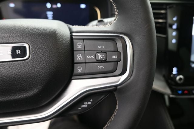 2023 Jeep Wagoneer Series II Carbide Edition