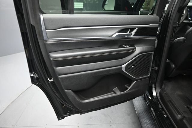 2023 Jeep Wagoneer Series II Carbide Edition