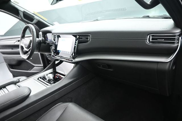 2023 Jeep Wagoneer Series II Carbide Edition