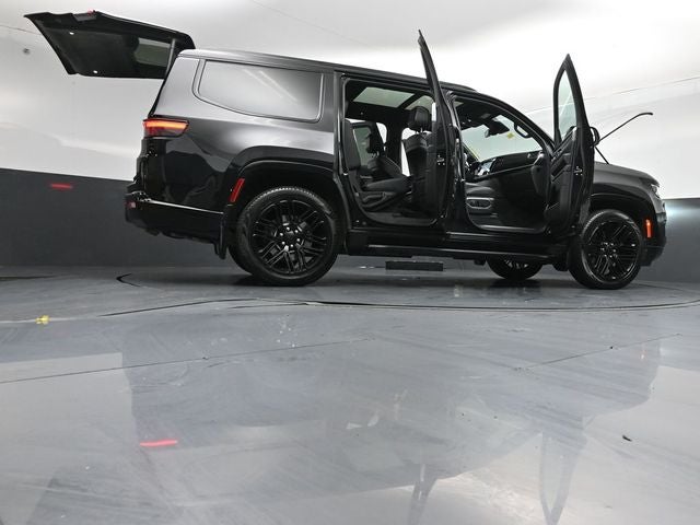 2023 Jeep Wagoneer Series II Carbide Edition