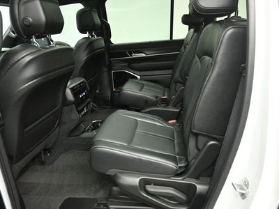 2023 Jeep Wagoneer Series III Premium