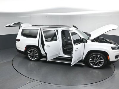 2023 Jeep Wagoneer Series III Premium
