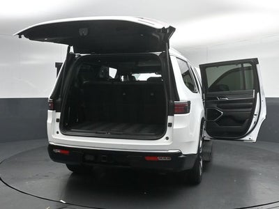2023 Jeep Wagoneer Series III Premium