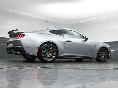 2025 Ford Mustang GT Premium Performance Package