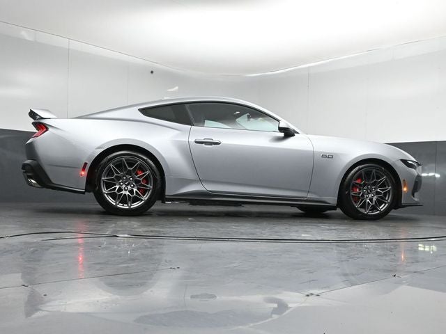 2025 Ford Mustang GT Premium Performance Package