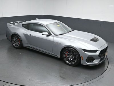 2025 Ford Mustang GT Premium Performance Package