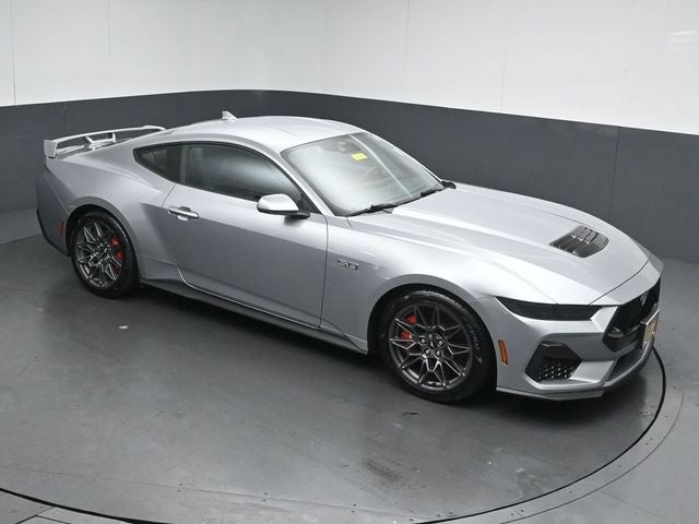2025 Ford Mustang GT Premium Performance Package
