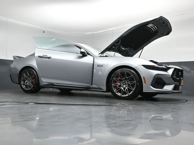 2025 Ford Mustang GT Premium Performance Package