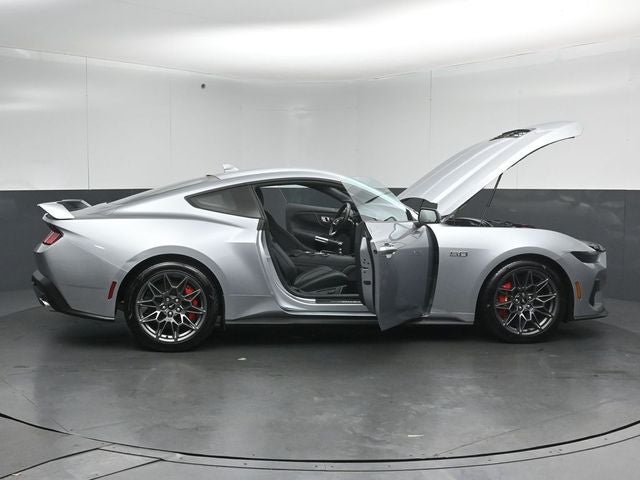 2025 Ford Mustang GT Premium Performance Package