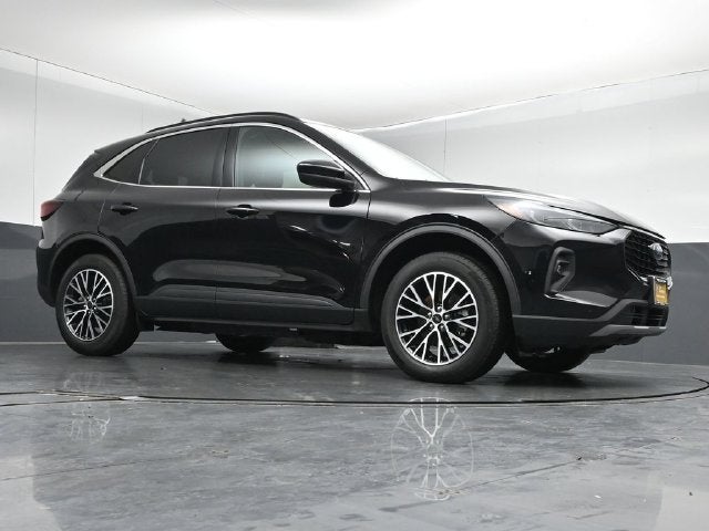 2026 Ford Escape Plug-In Hybrid Base Premium Package