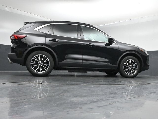 2026 Ford Escape Plug-In Hybrid Base Premium Package