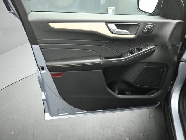 2022 Ford Escape Plug-In Hybrid Titanium