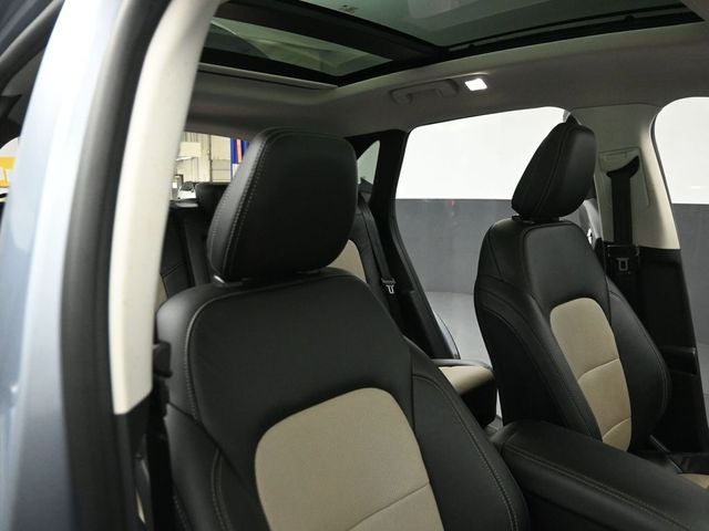 2022 Ford Escape Plug-In Hybrid Titanium