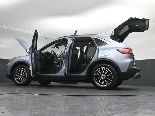 2022 Ford Escape Plug-In Hybrid Titanium