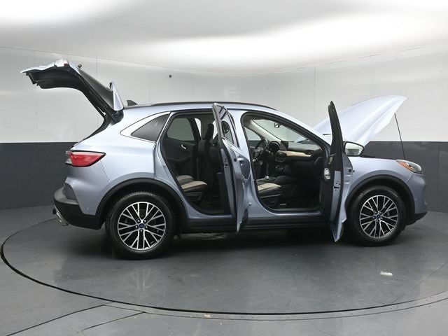 2022 Ford Escape Plug-In Hybrid Titanium