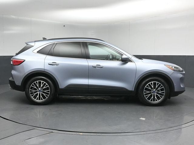 2022 Ford Escape Plug-In Hybrid Titanium
