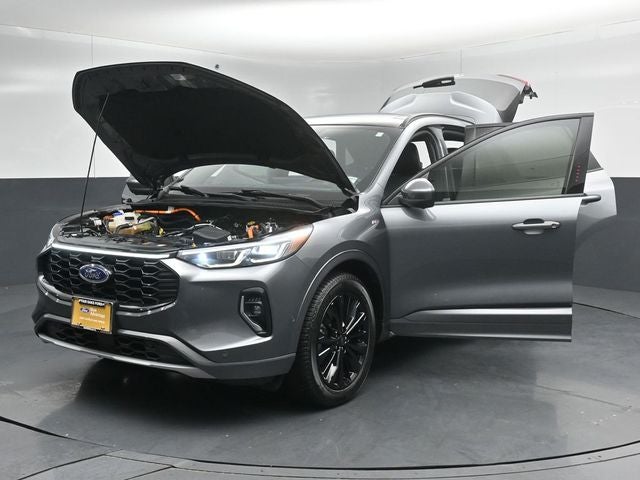 2023 Ford Escape Hybrid ST-Line Elite