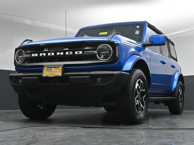 2023 Ford Bronco Outer Banks