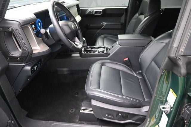 2025 Ford Bronco Outer Banks High Lux Package