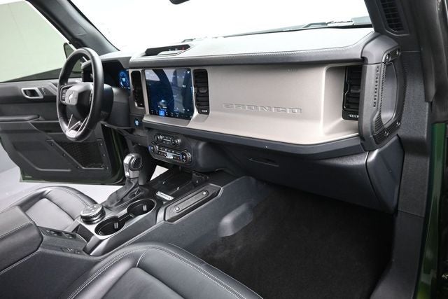 2025 Ford Bronco Outer Banks High Lux Package