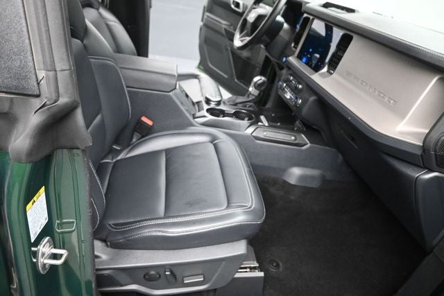 2025 Ford Bronco Outer Banks High Lux Package