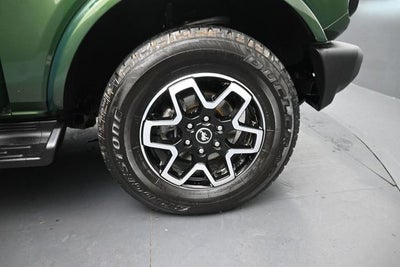 2025 Ford Bronco Outer Banks High Lux Package
