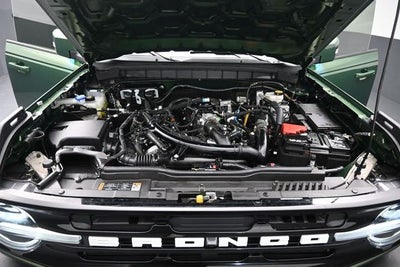 2025 Ford Bronco Outer Banks High Lux Package