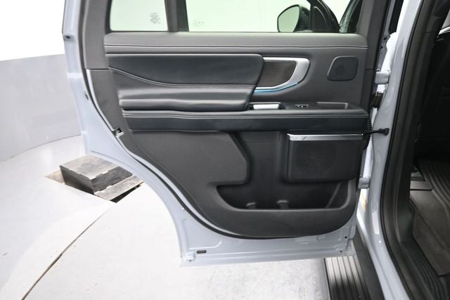 2026 Ford Expedition Platinum Stealth Performance