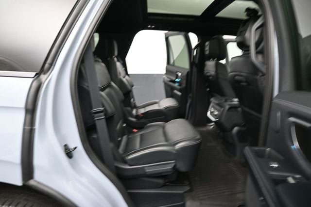 2026 Ford Expedition Platinum Stealth Performance
