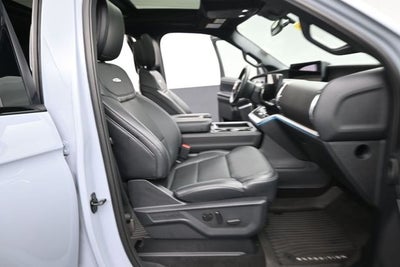 2026 Ford Expedition Platinum Stealth Performance