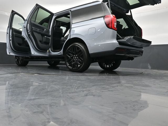 2026 Ford Expedition Platinum Stealth Performance