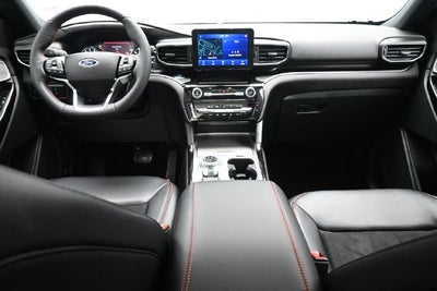 2024 Ford Explorer ST-Line