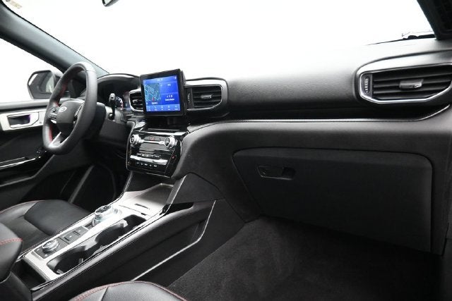 2024 Ford Explorer ST-Line