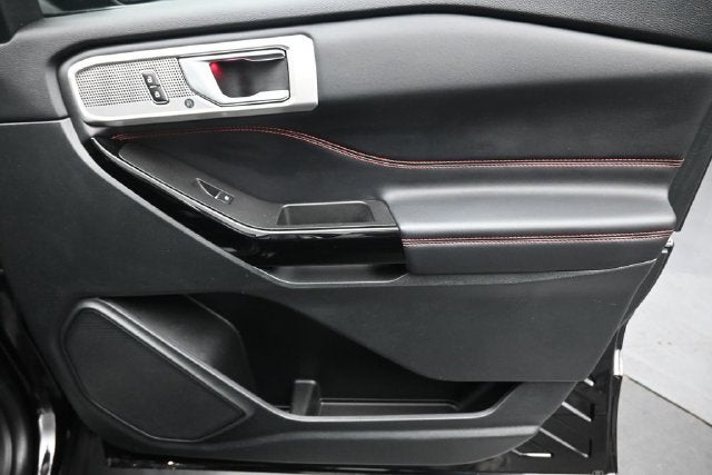 2024 Ford Explorer ST-Line