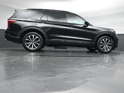 2024 Ford Explorer ST-Line