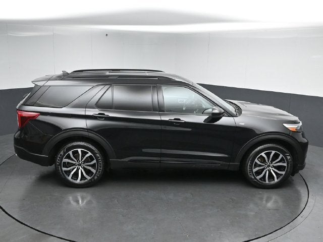 2024 Ford Explorer ST-Line