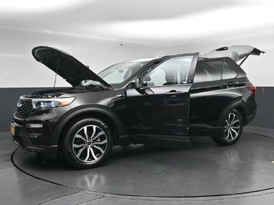 2024 Ford Explorer ST-Line