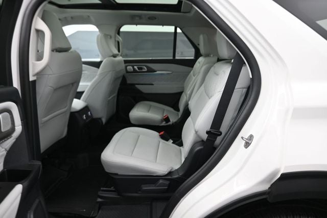 2025 Ford Explorer Platinum Ultimate