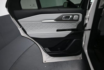2025 Ford Explorer Platinum Ultimate